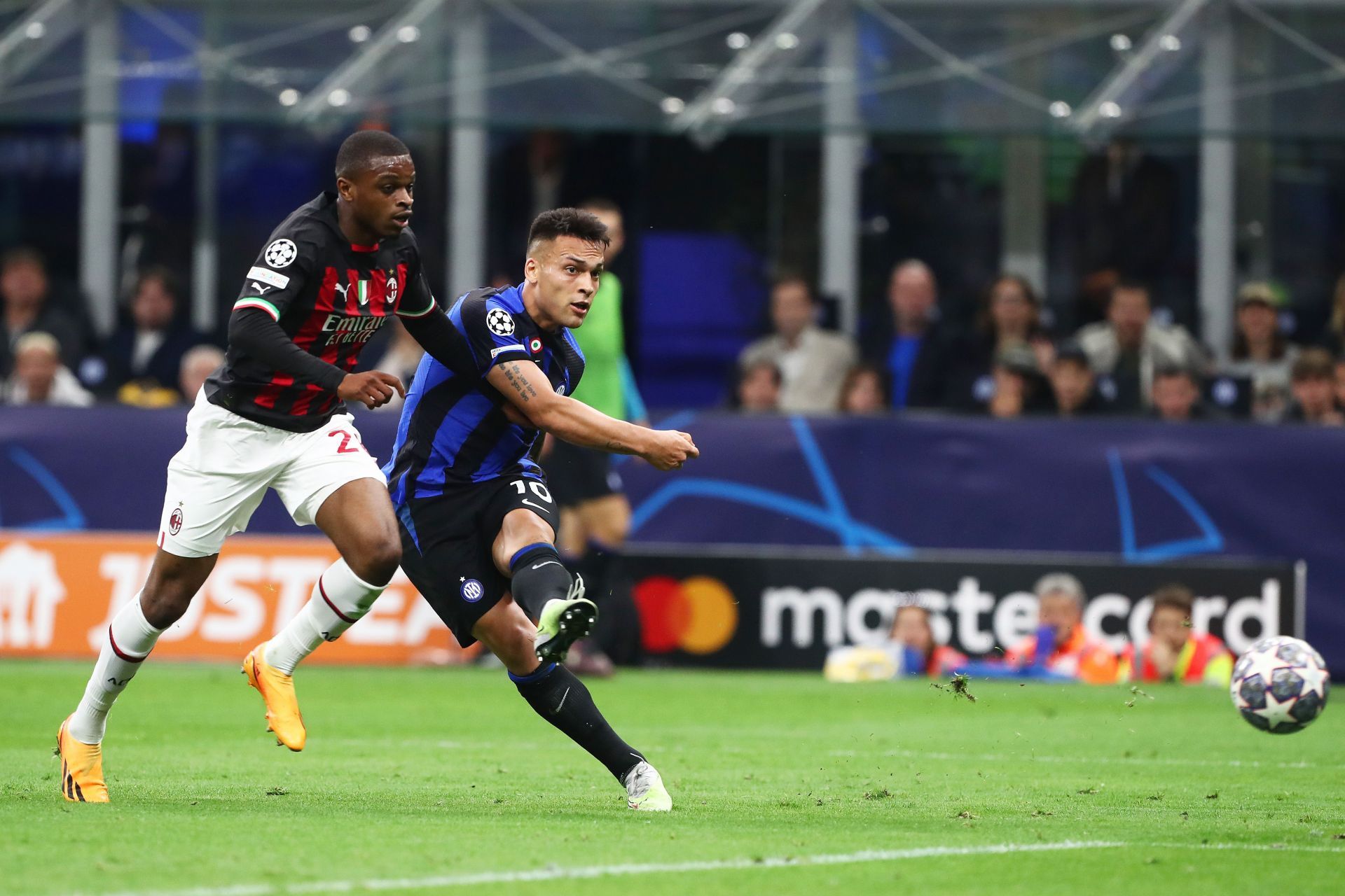 FC Internazionale v AC Milan: Semi-Final Second Leg - UEFA Champions League