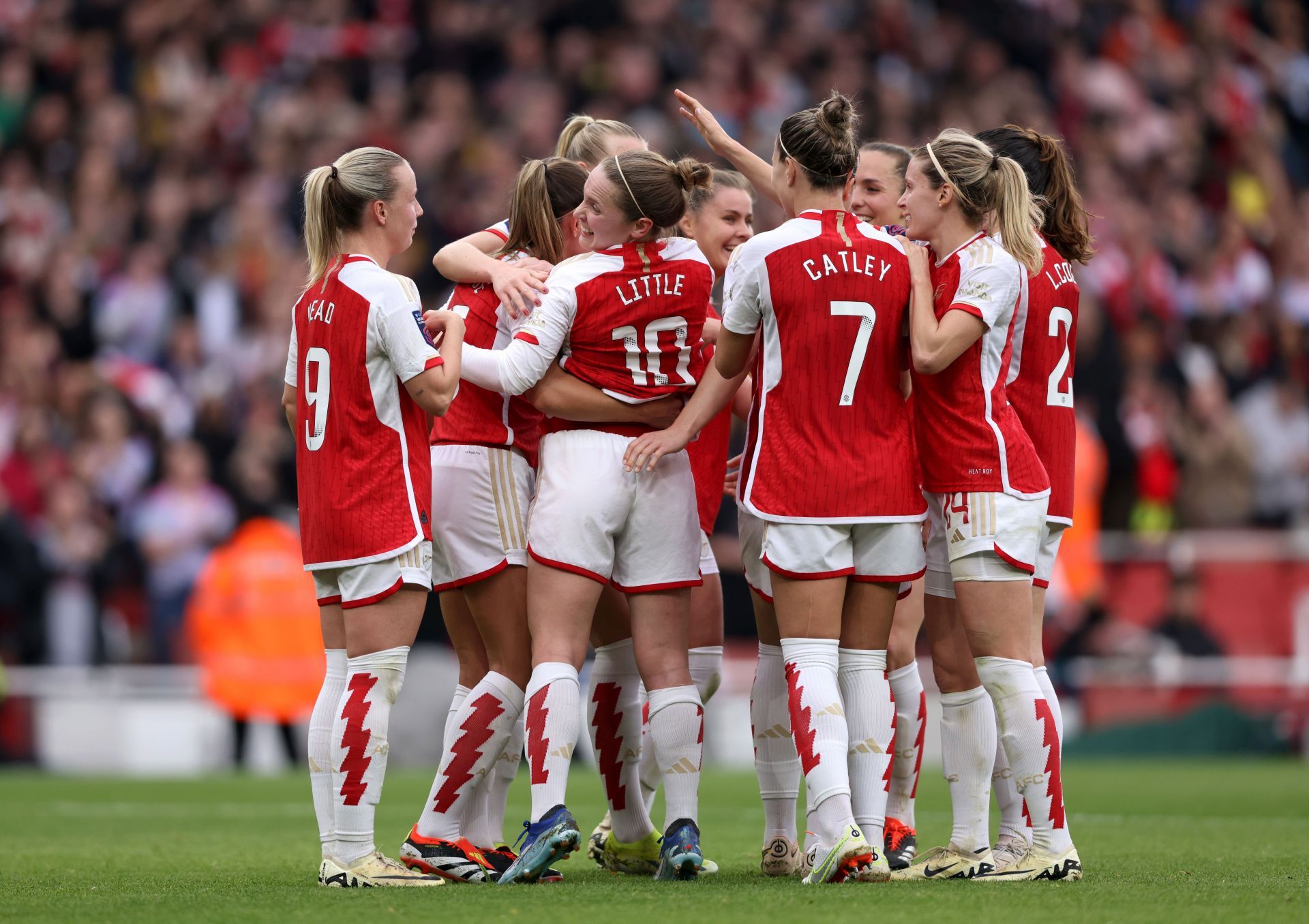 Arsenal FC v Manchester United - Barclays Women