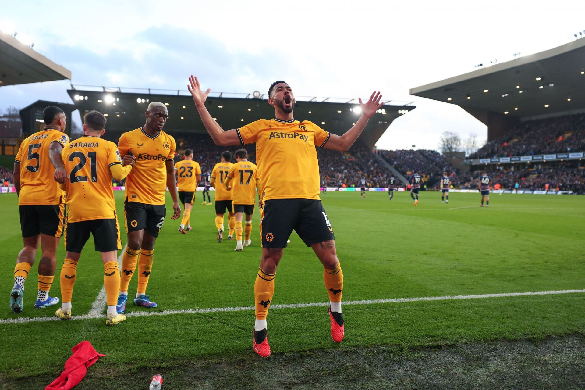 Wolverhampton Wanderers v Nottingham Forest - Premier League