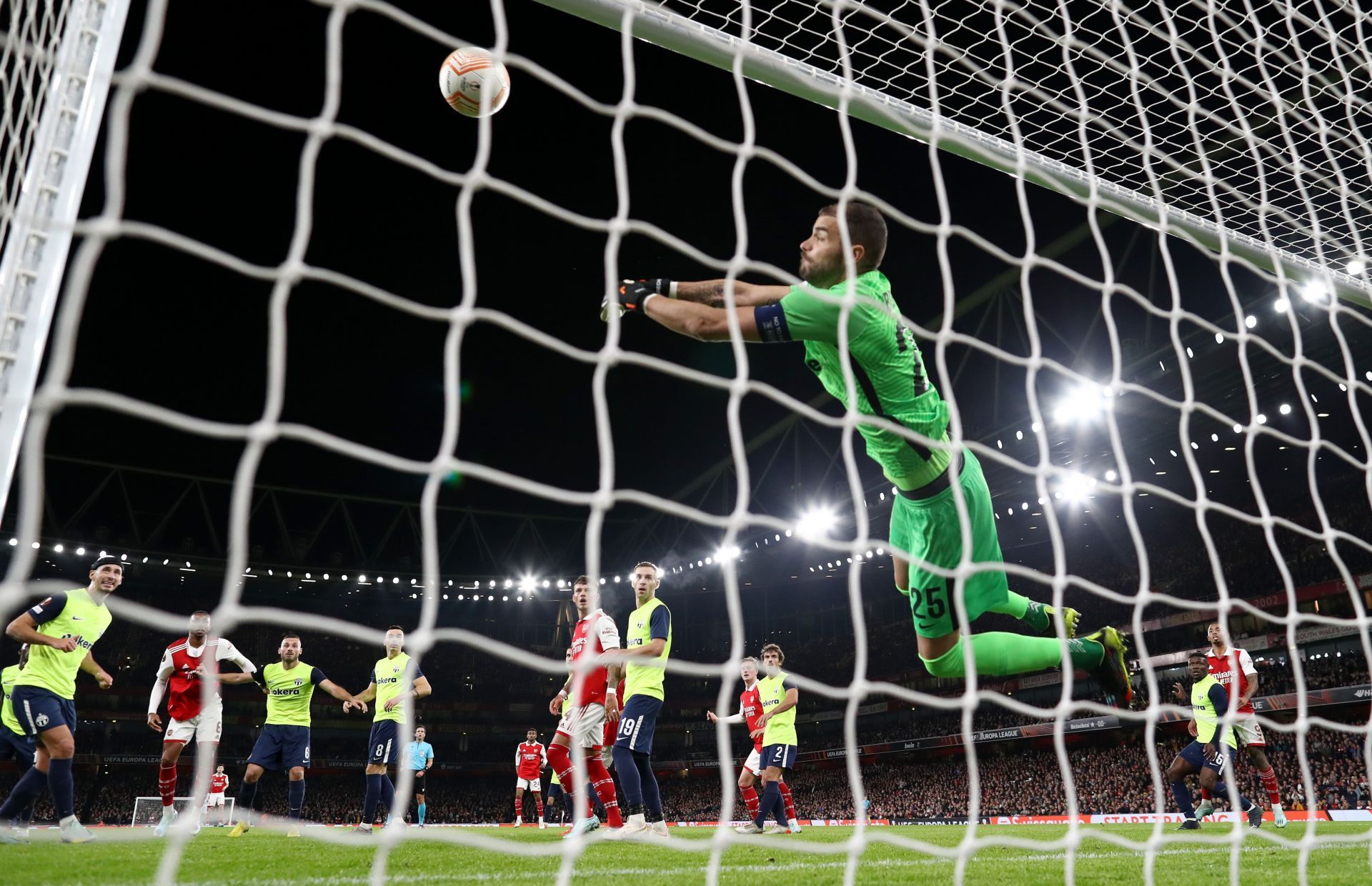 Arsenal FC v FC Z&uuml;rich: Group A - UEFA Europa League