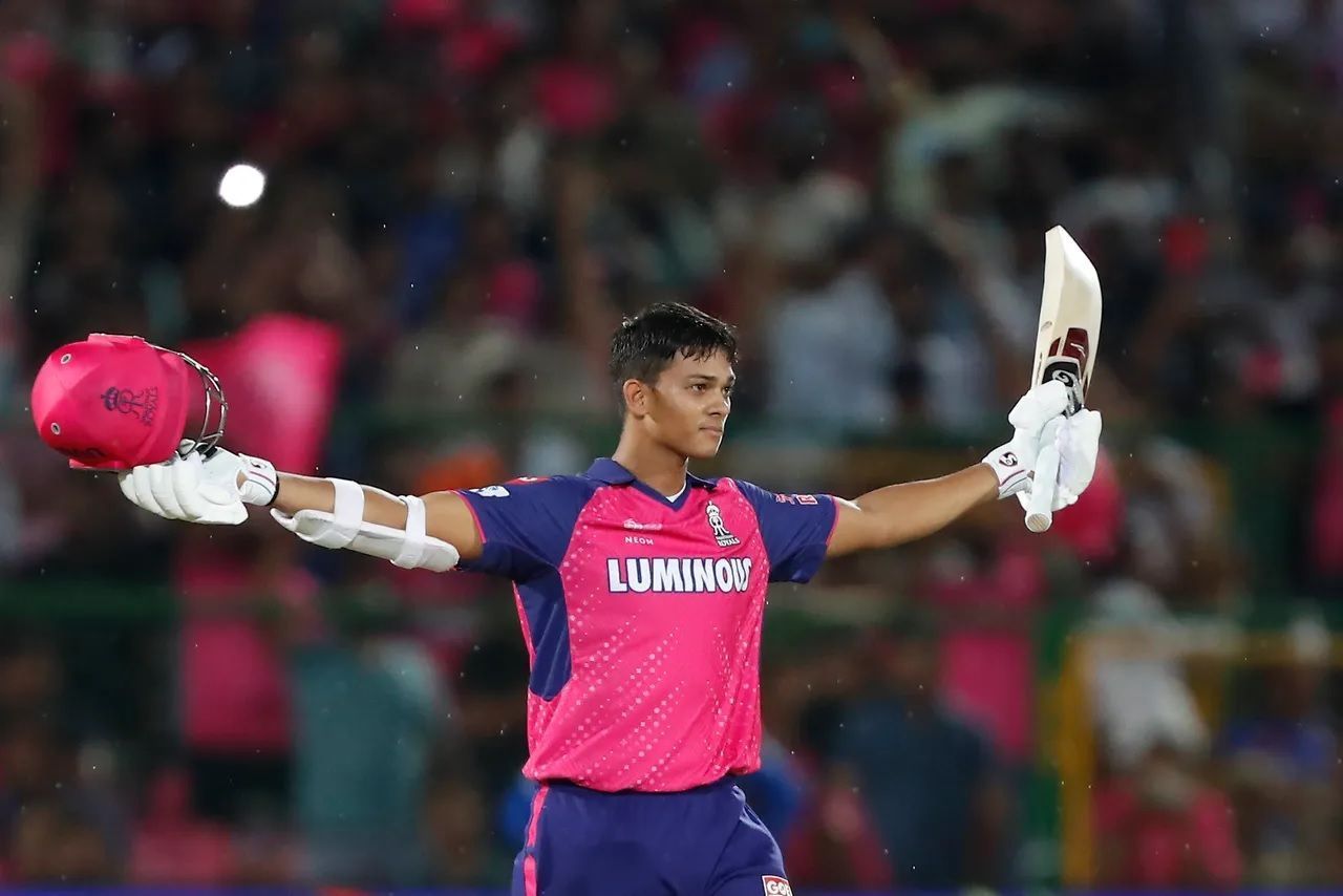 Yashasvi Jaiswal smashed an unbeaten 104 off 60 deliveries. [P/C: iplt20.com]