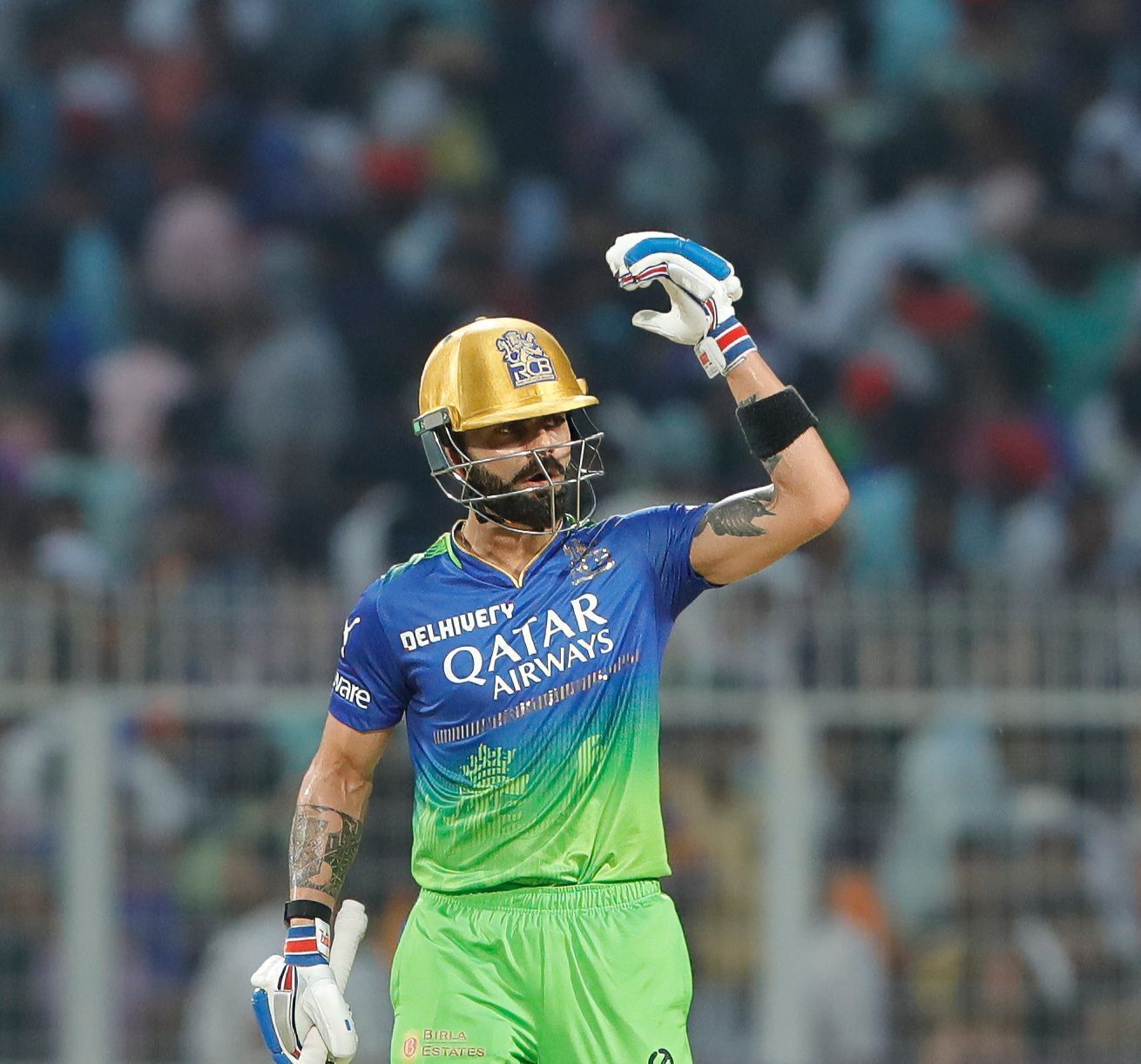 [Watch] Virat Kohli smashes the dustbin while walking back to the ...