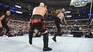 3 सबसे बड़ी गलतियां जो WWE WrestleMania XL से पहले SmackDown के आखिरी एपिसोड में देखने को मिलीं