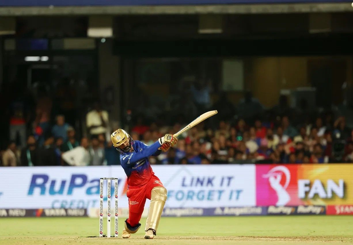 दिनेश कार्तिक बल्लेबाजी के दौरान (Photo Credit - BCCI)