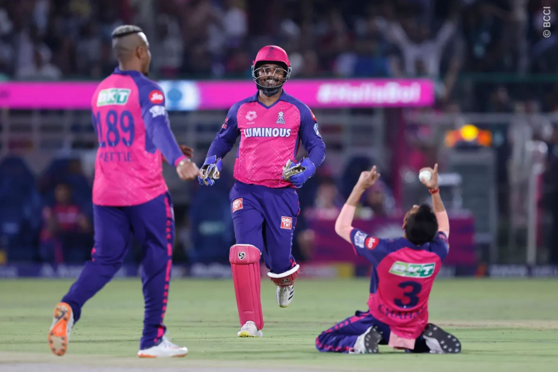 The RR skipper celebrates Yuzvendra Chahal&rsquo;s 200th IPL scalp. (Pic: BCCI/ iplt20.com)