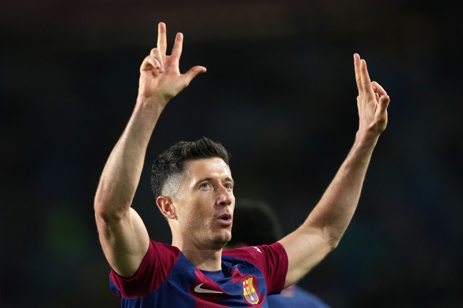 Robert Lewandowski has no plans to leave the Camp Nou right now.