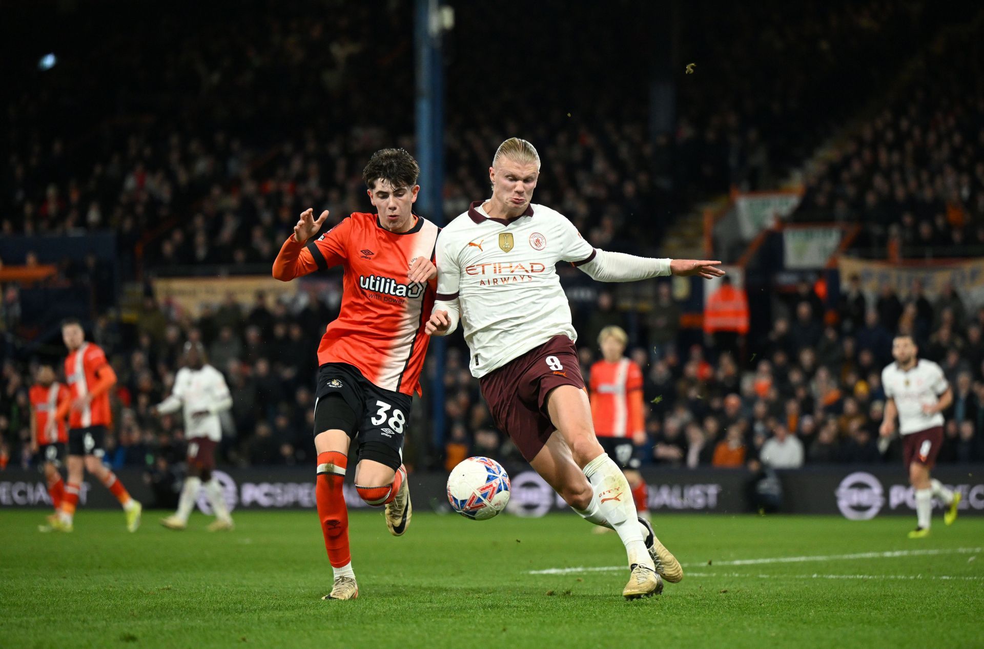 Luton Town v Manchester City - Emirates FA Cup Fifth Round