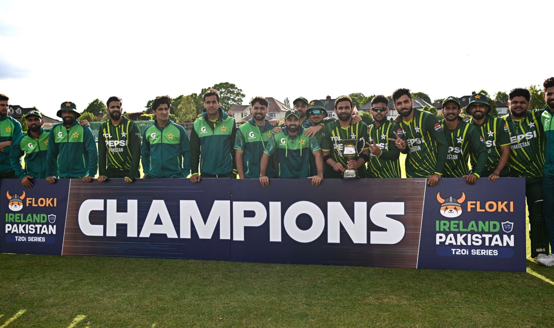 Mohammad Rizwan posing with teammates after winning series vs Ireland. (Image: PCB/X)