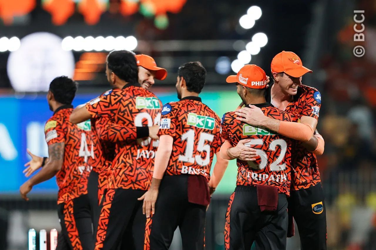 The SRH players celebrating their win over RR in the Eliminator of IPL 2024 on Friday. [BCCI/ iplt20.com]
