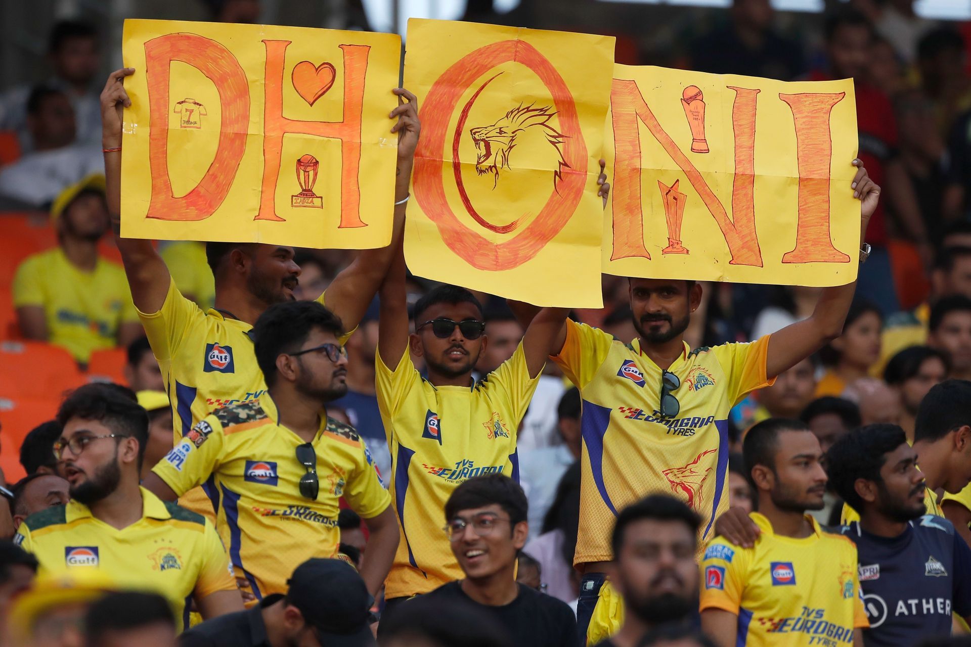 We&#039;ll see these banners long after Dhoni retires.