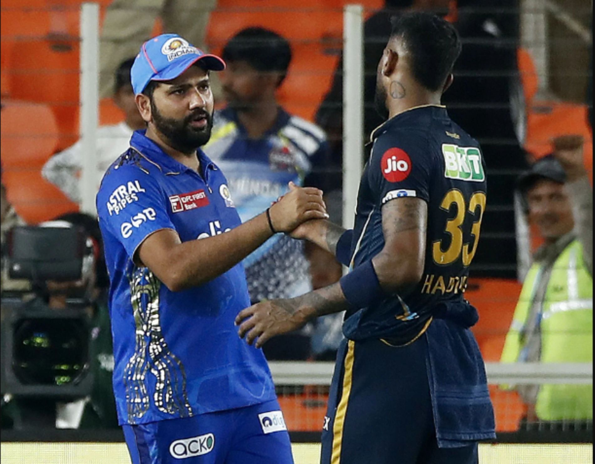 Hardik replaced Rohit as MI skipper during the off-season