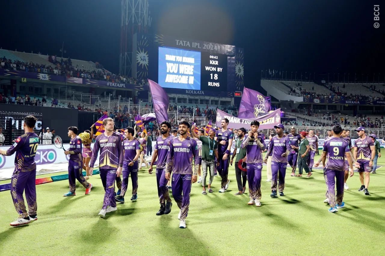 KKR in their lap of honor after the final game at the Eden Gardens. (PC: BCCI)