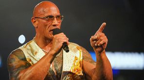 WWE दिग्गज The Rock के बारे में 4 बातें जो आपको जरूर जाननी चाहिए
