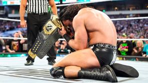 WWE WrestleMania 40 में सिर्फ 9 सेकेंड में गंवाया टाइटल, अब Triple H को दिया सफलता का श्रेय, कॉन्ट्रैक्ट रिन्यू के बाद दिखाई दरियादिली