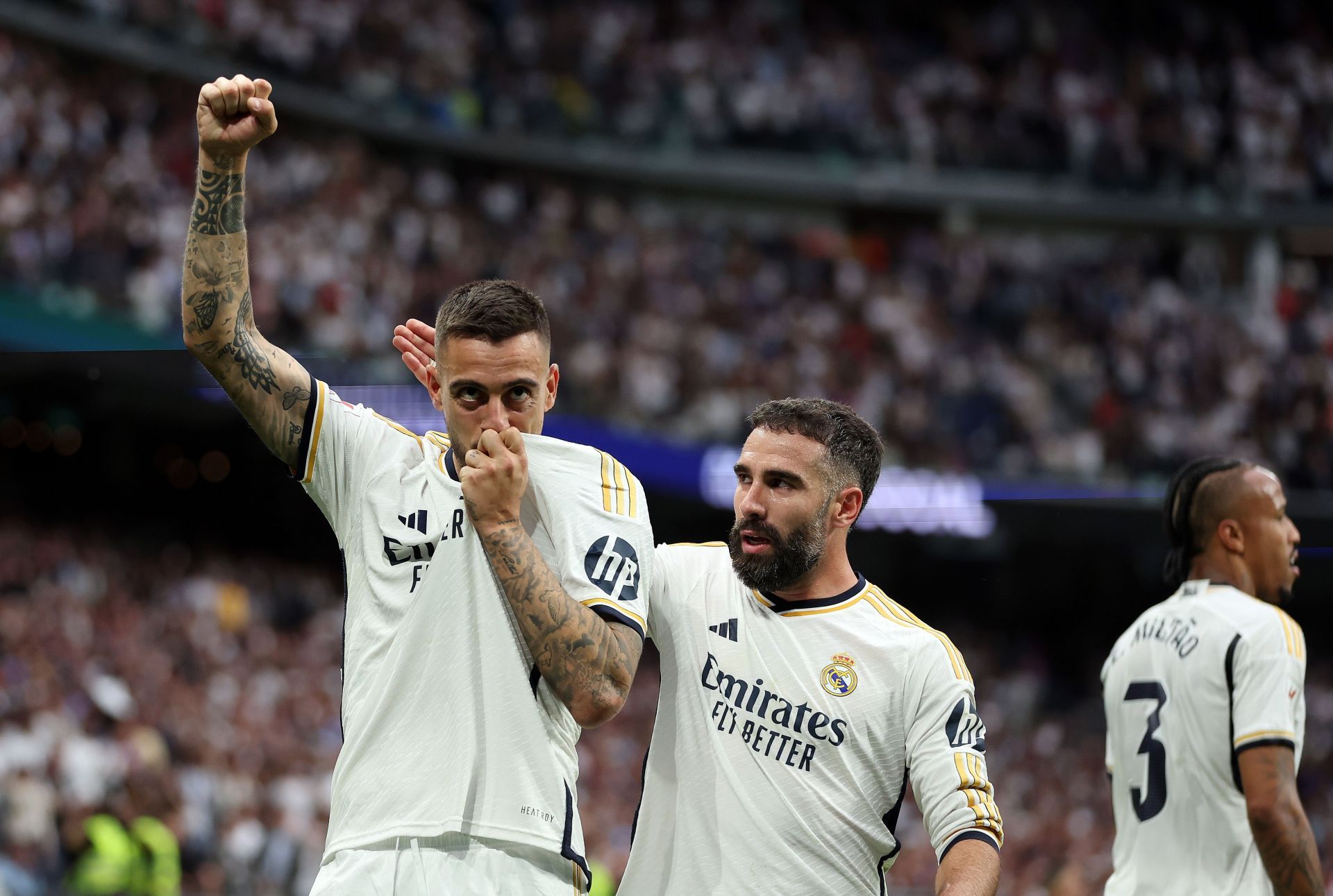 Joselu wants to stay at the Santiago Bernabeu