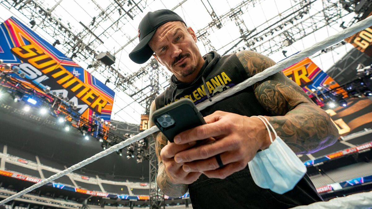 Randy Orton set the record straight regarding a bizzare story (Image: wwe.com)