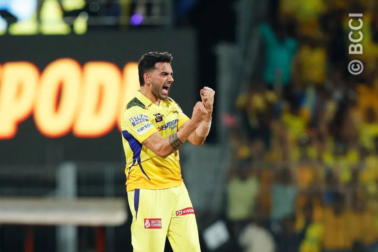 [Watch] Deepak Chahar walks off the field during CSK vs PBKS IPL 2024 ...