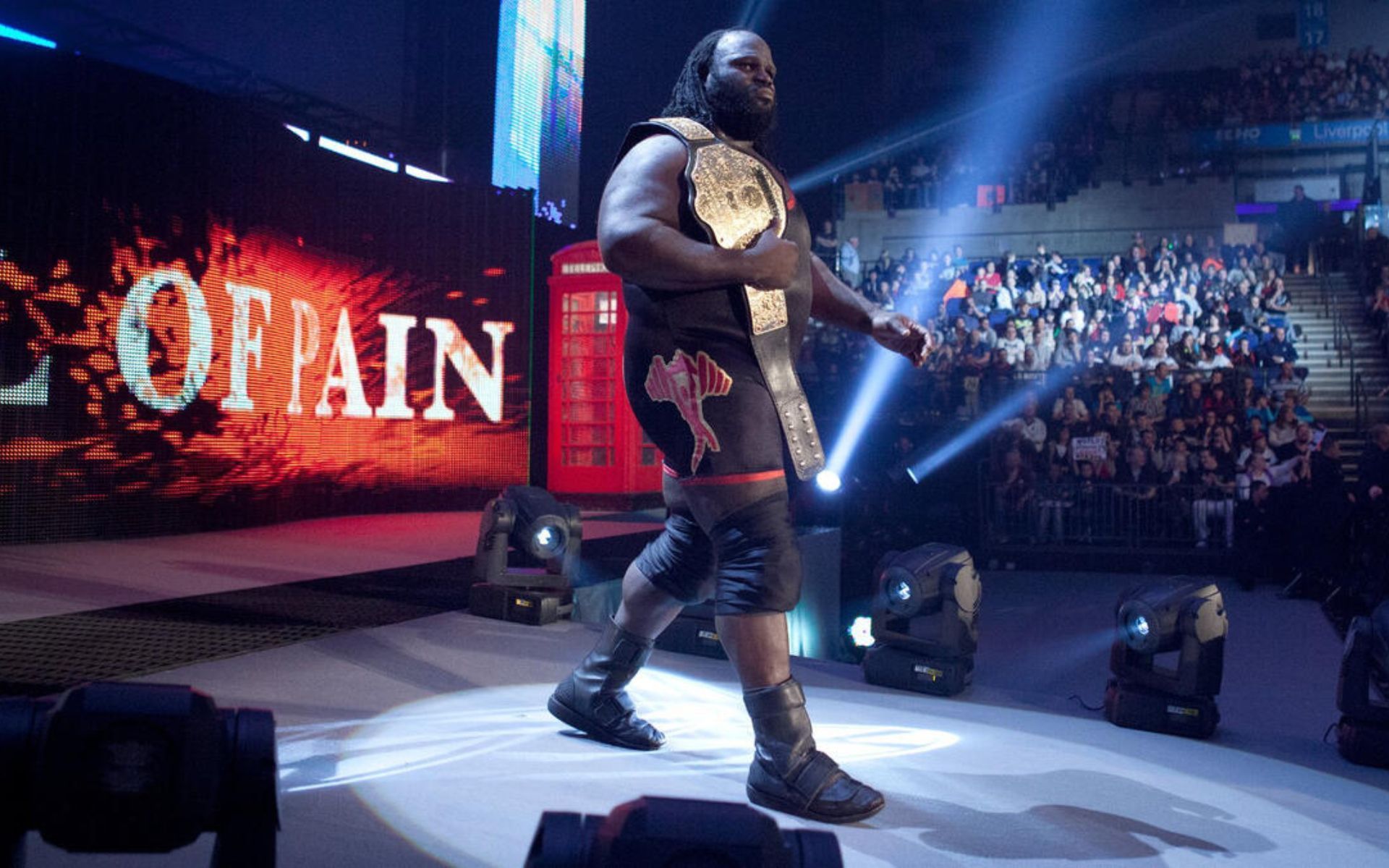 Mark Henry welcomed many WWE Superstars to the Hall of Pain!