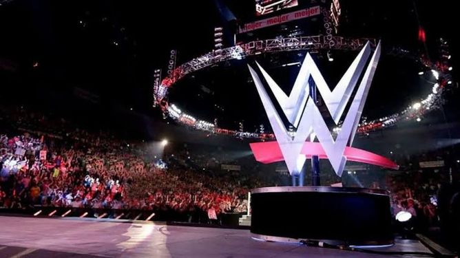 WWE के बड़े इवेंट में मिली करारी हार के बाद फेमस स्टार्स नहीं रोक पाए अपने आंसू, फूट-फूटकर रोते हुए की एक-दूसरे की तारीफ और लगाए गंभीर आरोप