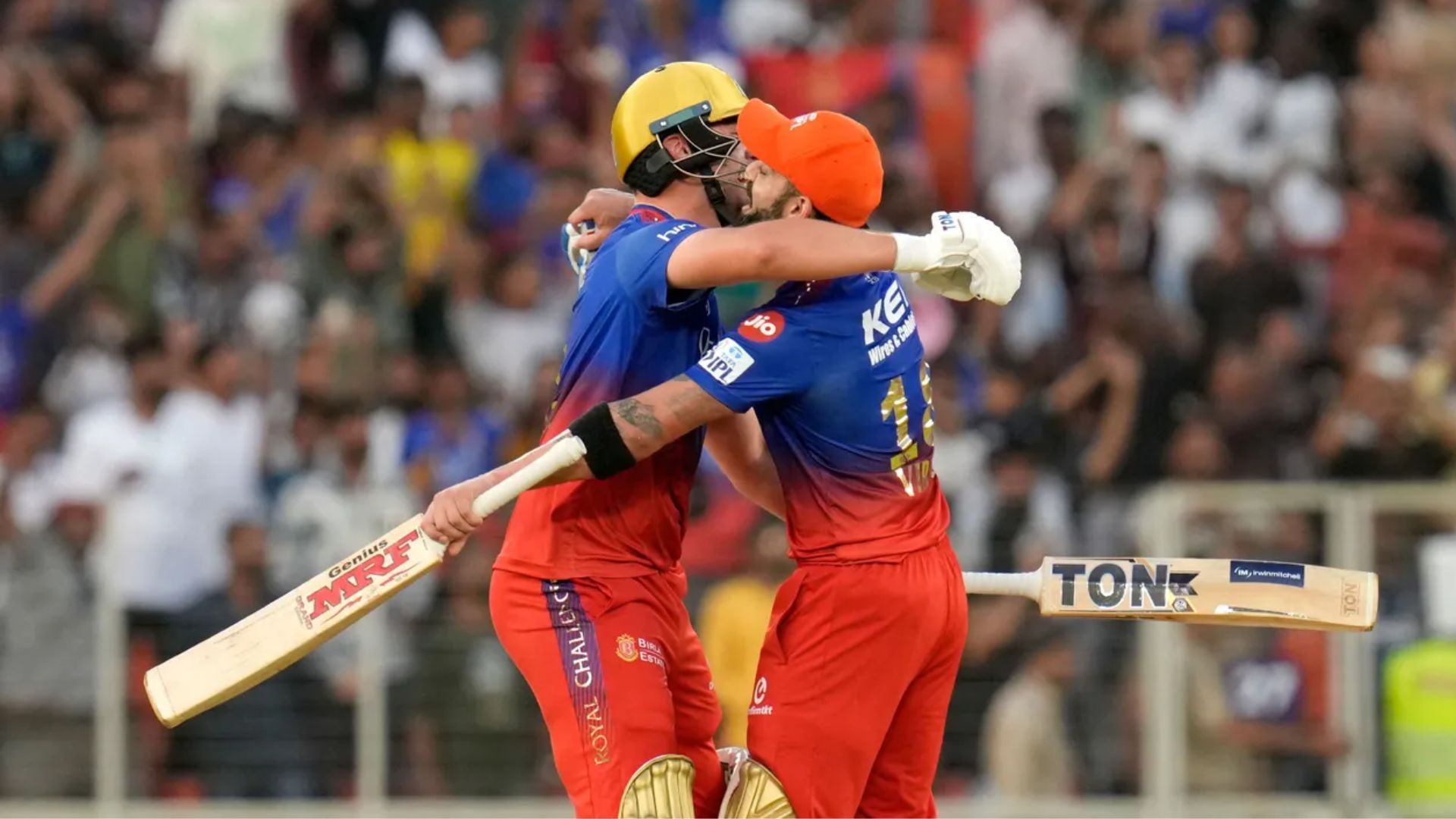 Will Jacks and Virat Kohli hug each other after the former reaches his maiden IPL hundred