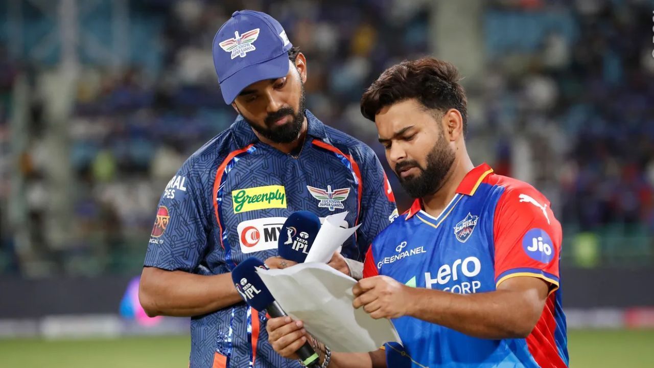 दिल्ली टीम डेविड वॉर्नर को किया बाहर (Photo Courtesy : IPL Website)