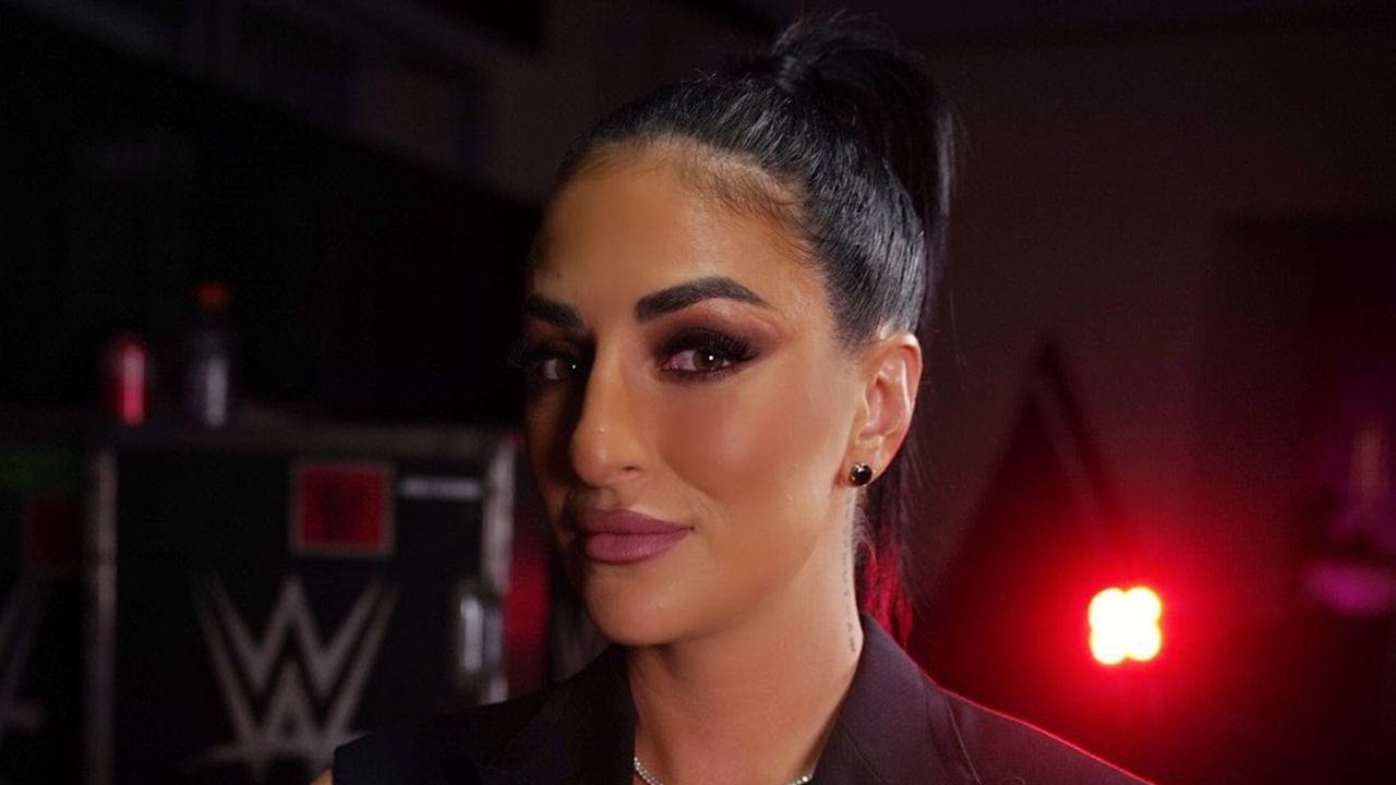 Sonya Deville (via her Twitter)