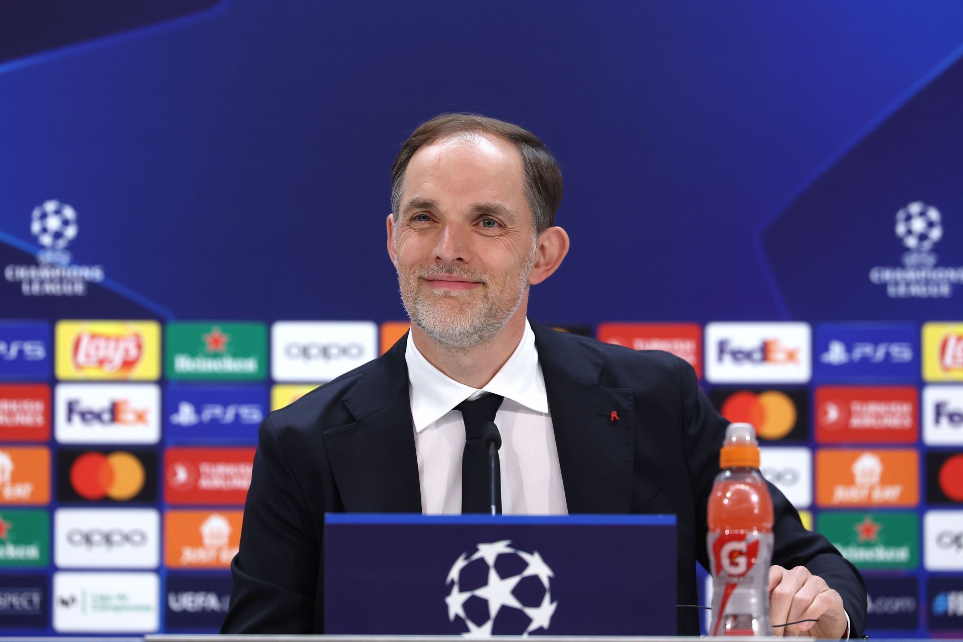 Thomas Tuchel is the favorite to replace Erik ten Hag at Manchester United.