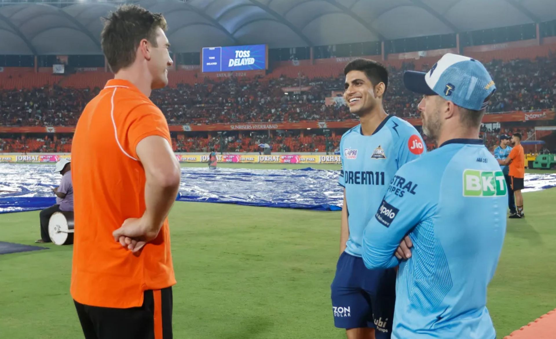 Shubman Gill in a discussion with SRH captain Pat Cummins. (PC: BCCI)