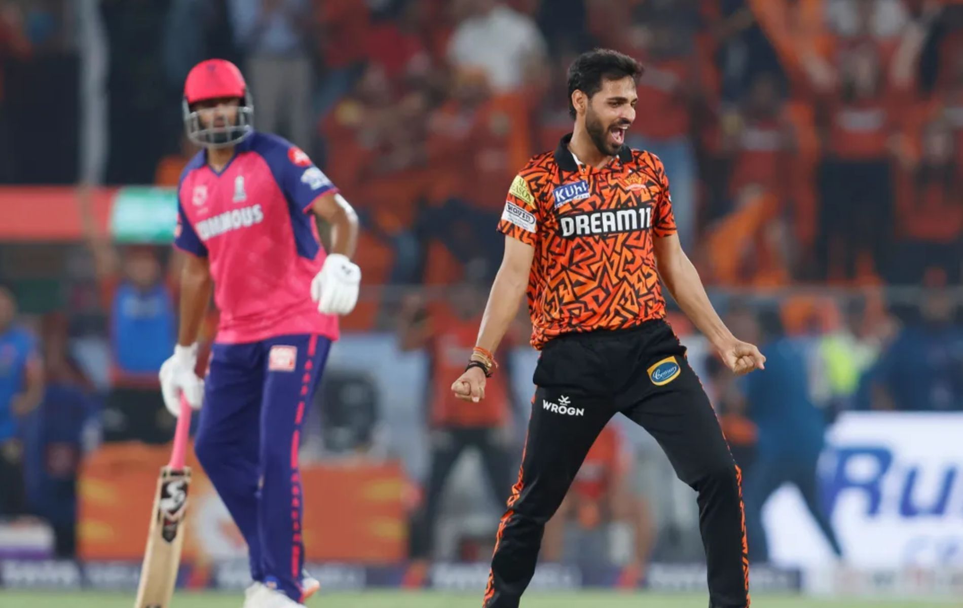 Bhuvneshwar Kumar defended 13 runs from the last over in SRH vs RR game. 