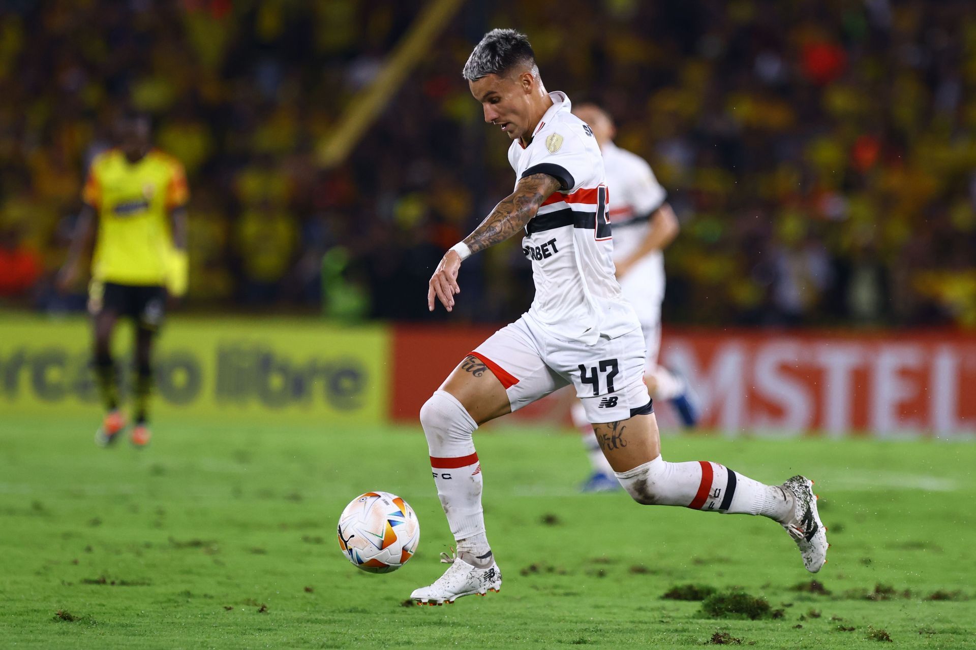 Barcelona SC v Sao Paulo - Copa CONMEBOL Libertadores 2024