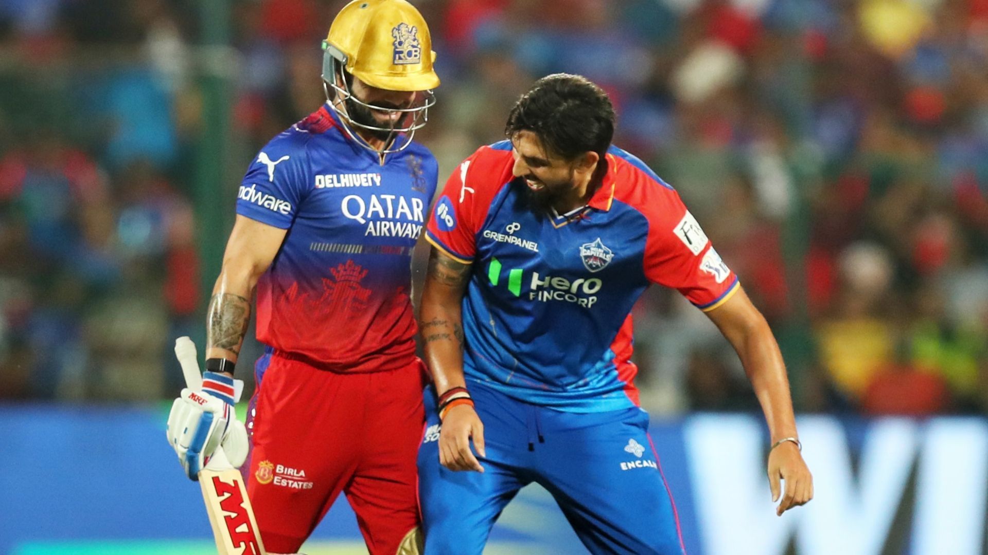 Virat Kohli (L) &amp; Ishant Sharma shared a light moment after the former