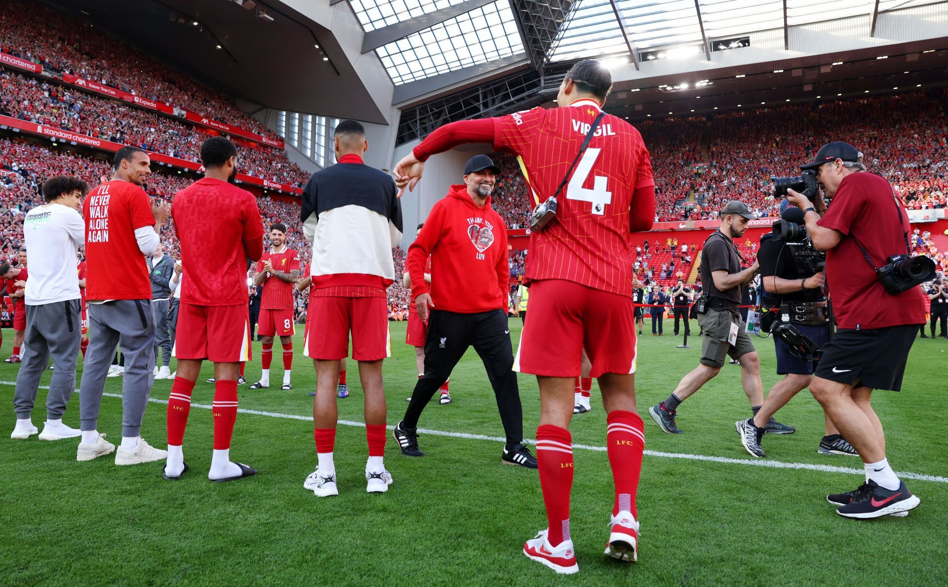 Liverpool FC celebrated a win in Klopp&#039;s final game in charge.
