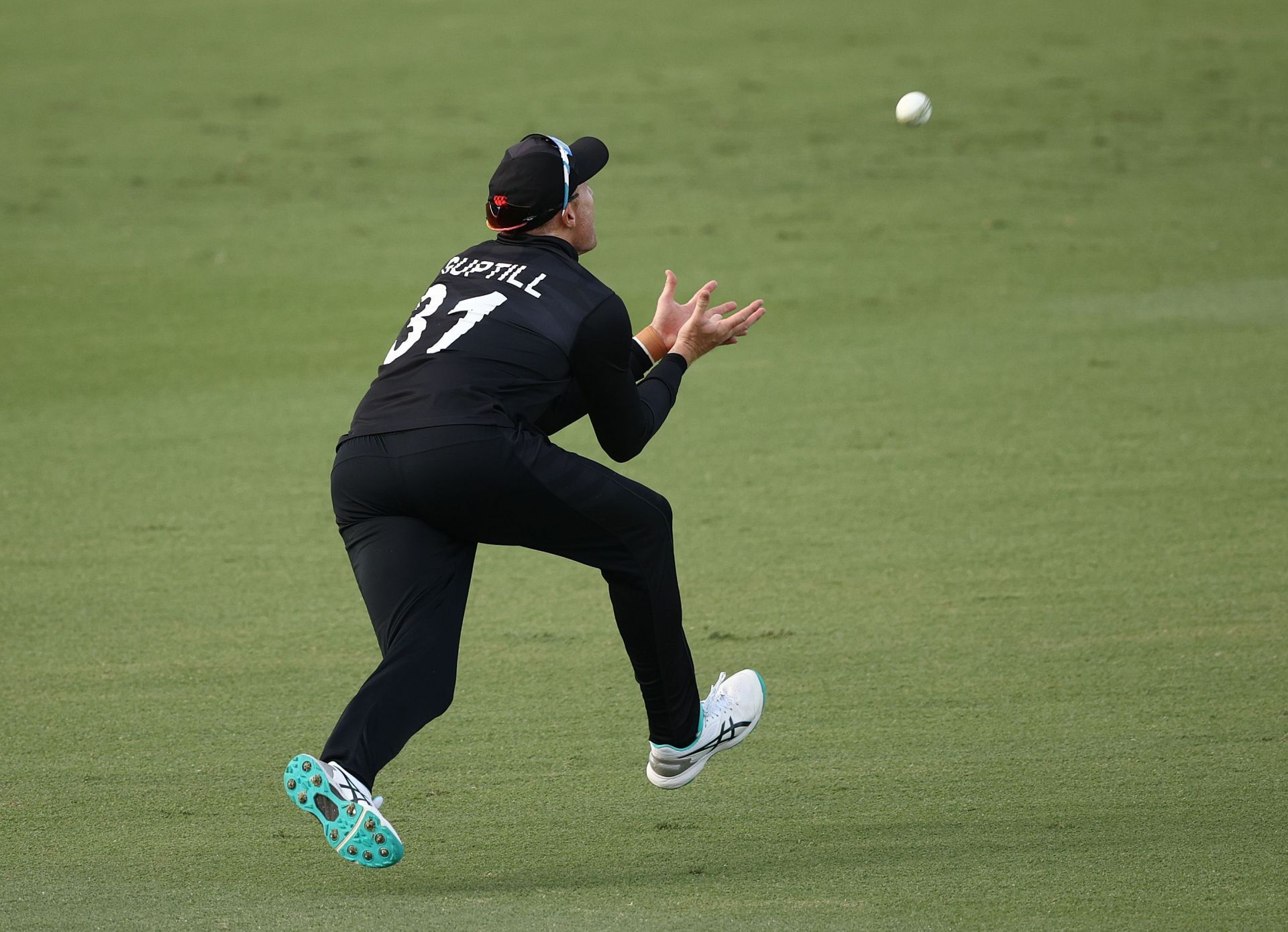 Australia v New Zealand - One Day International Series: Game 2