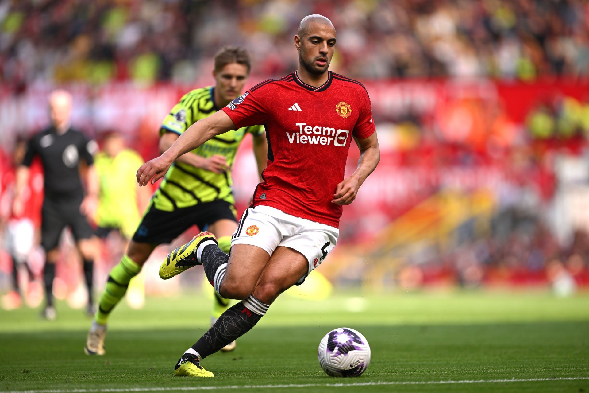 Sofyan Amrabat wants Manchester United stay.