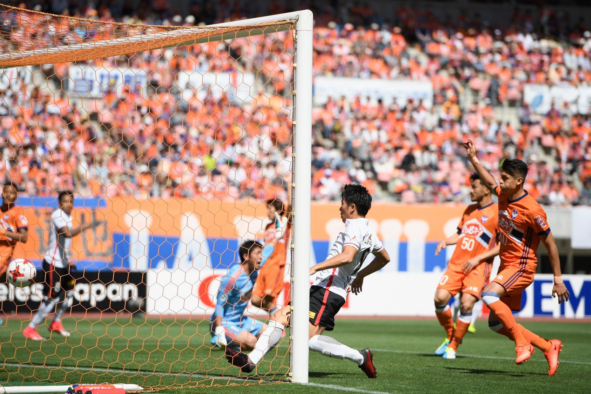 Albirex Niigata v Urawa Red Diamonds - J.League J1