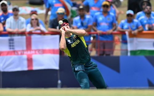 Mitchell Marsh drops a catch