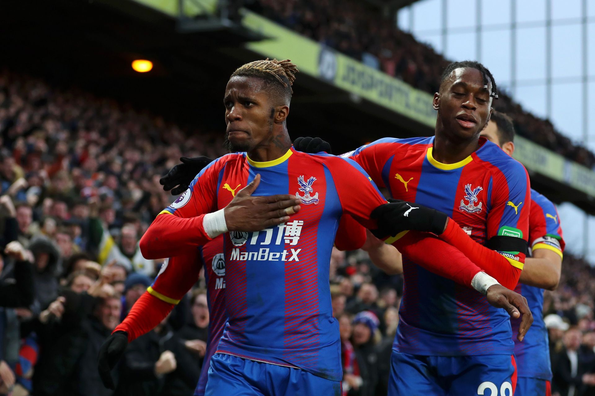 Wilfried Zaha and Aaron Wan-Bissaka parted ways after the latter&#039;s move to Manchester United.