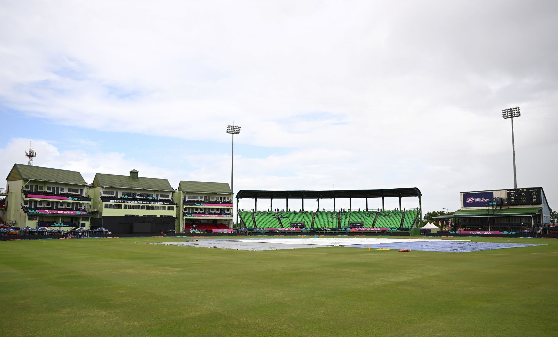 Why was the start of the IND vs ENG 2024 T20 World Cup semifinal delayed?