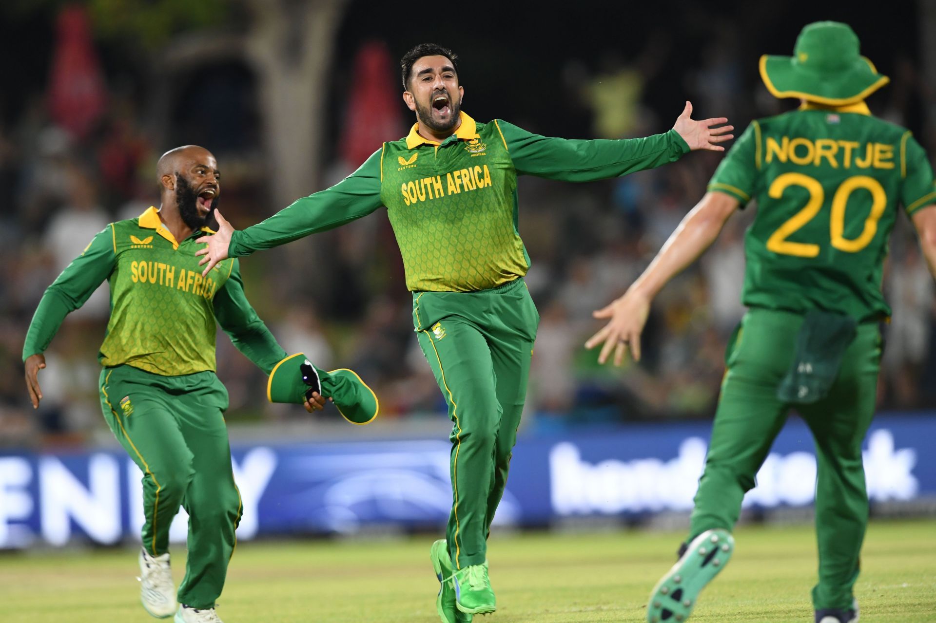 Tabraiz Shamsi (center) is South Africa&#039;s highest-ranked T20I bowler.