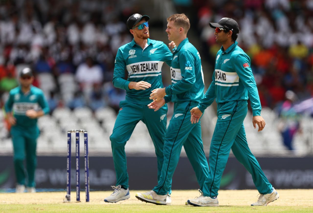 न्यूजीलैंड के गेंदबाजों ने पापुआ न्यू गिनी को बड़ा स्कोर नहीं बनाने दिया 