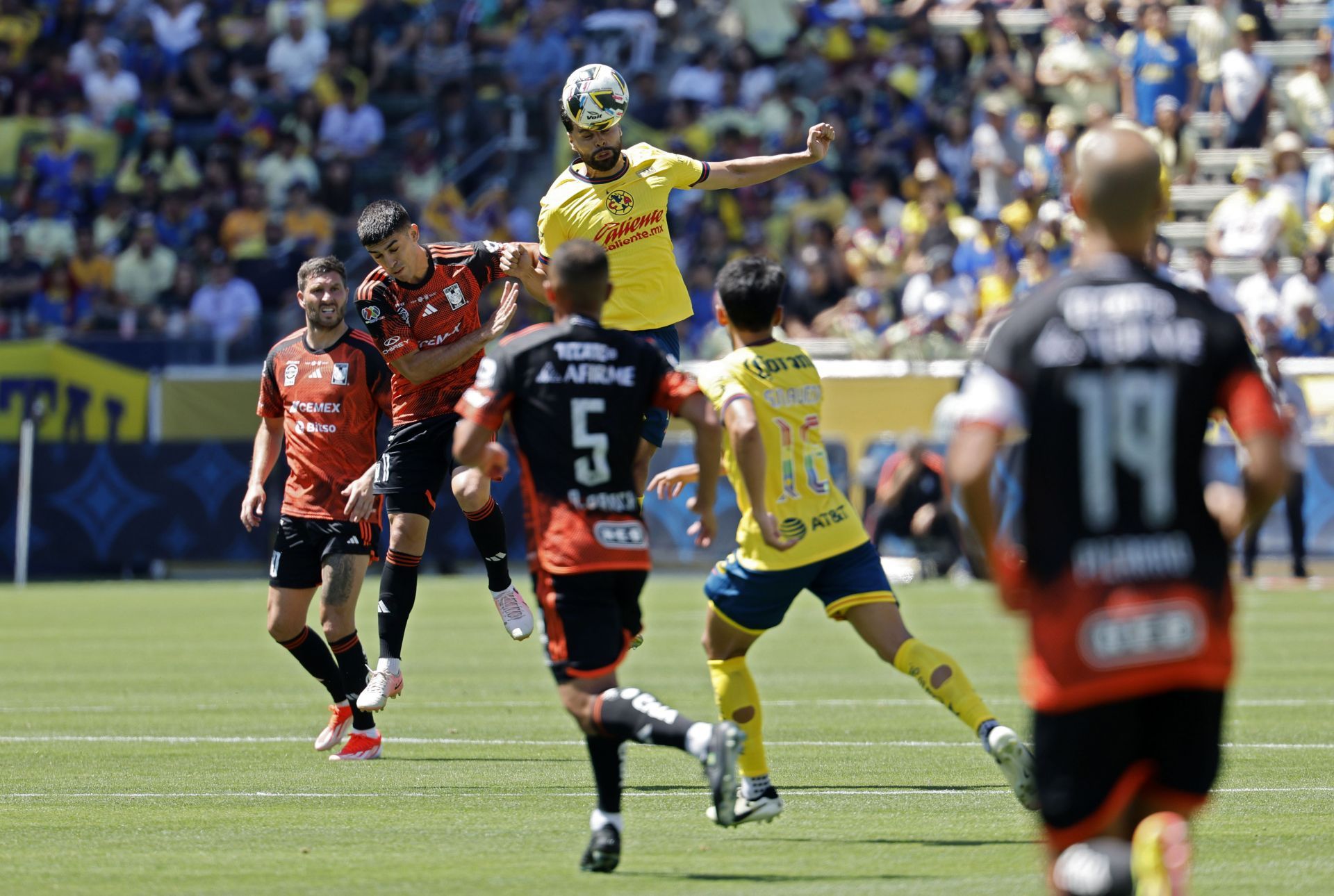 Club America v Tigres - Campeon de Campeones Trophy