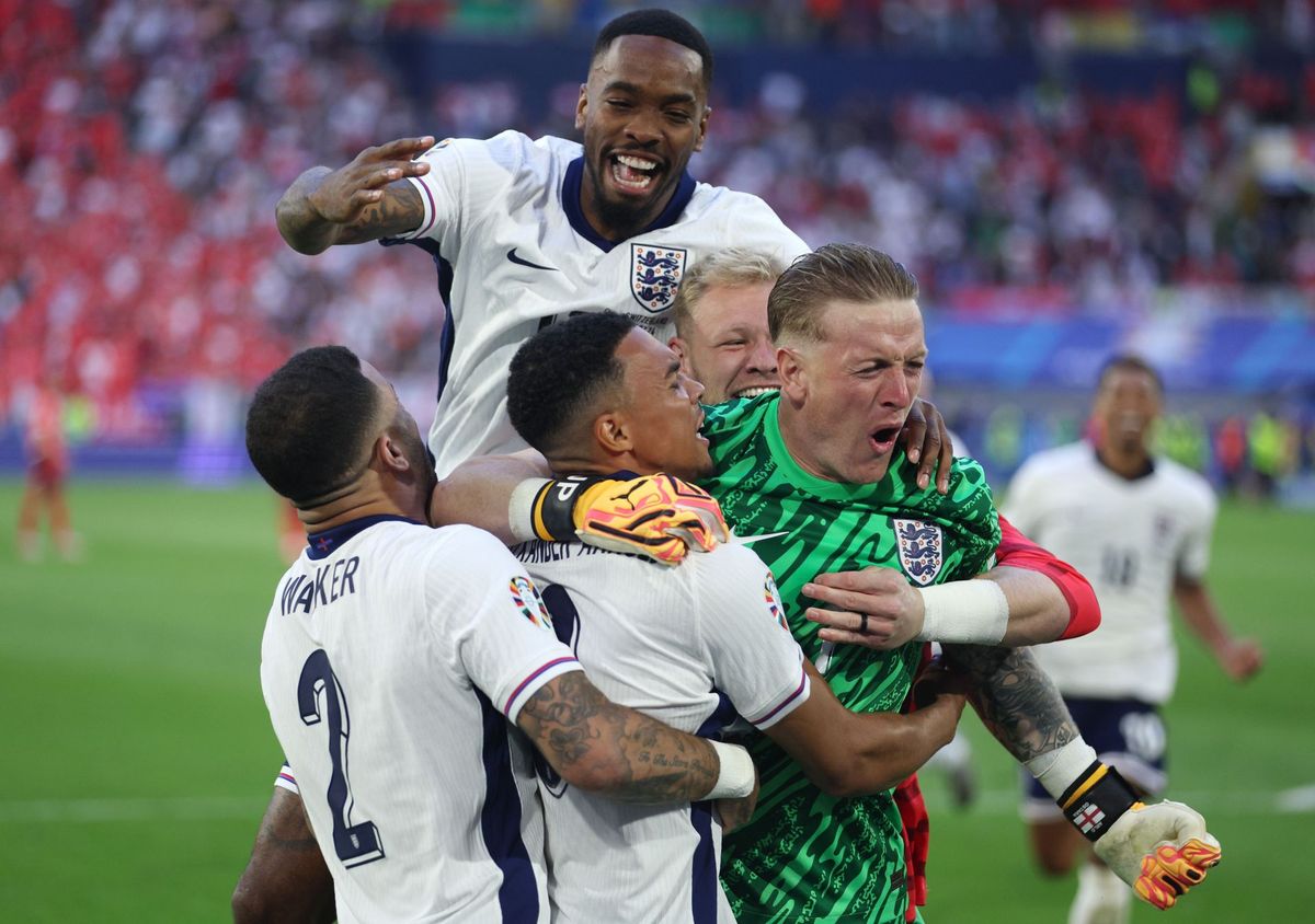 Jordan Pickford’s water bottle with details of Switzerland penalty ...