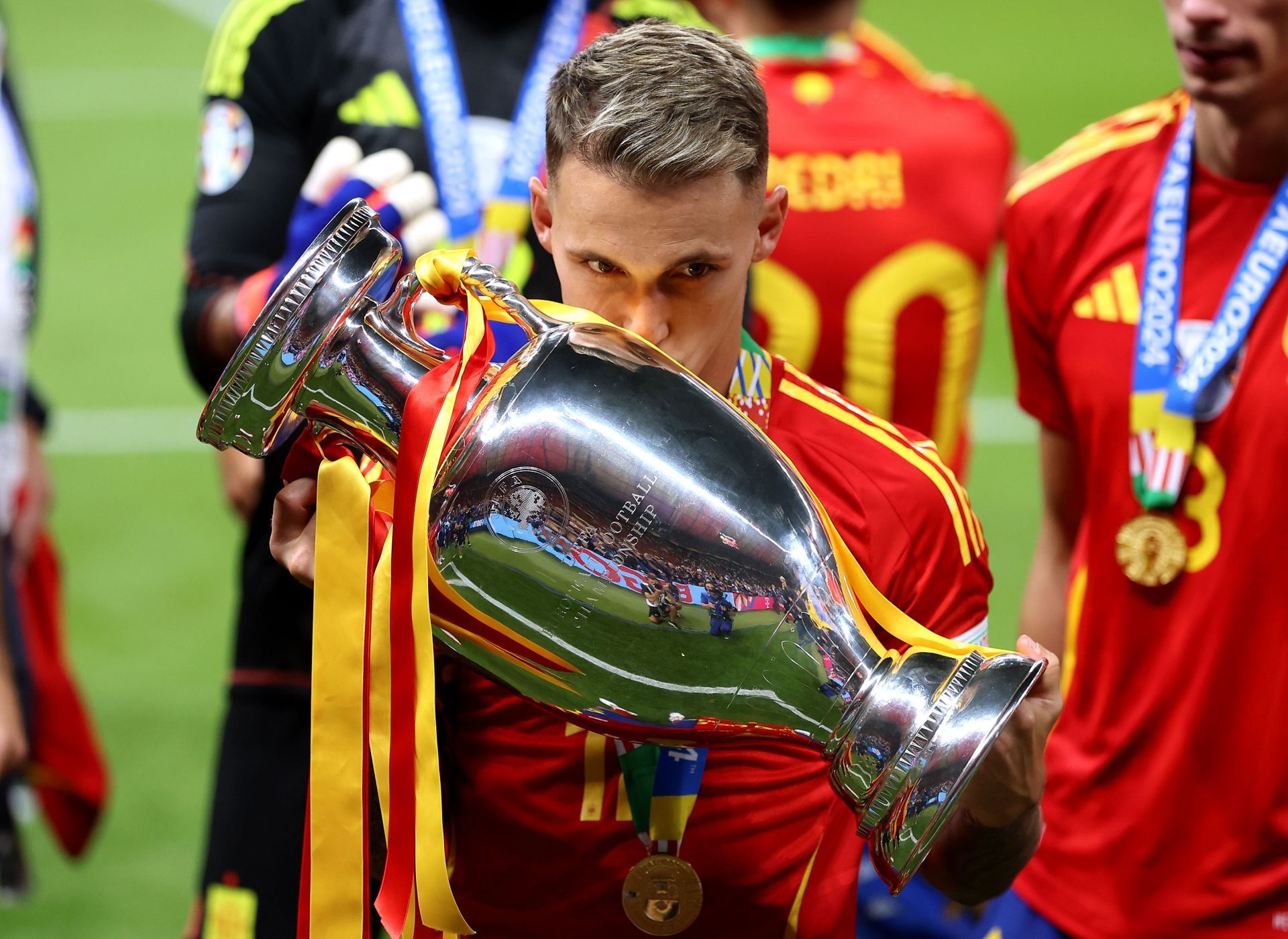 Dani Olmo has admirers at Camp Nou