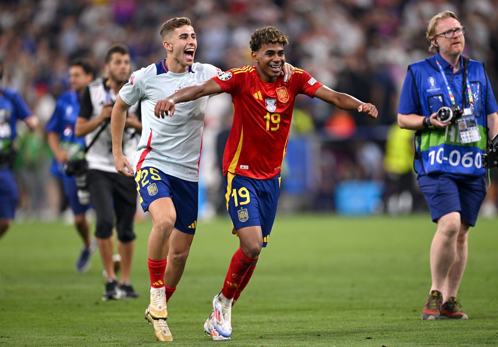 Lamine Yamal (centre) rejoices after scoring against France in the Euro 2024 semi-final.