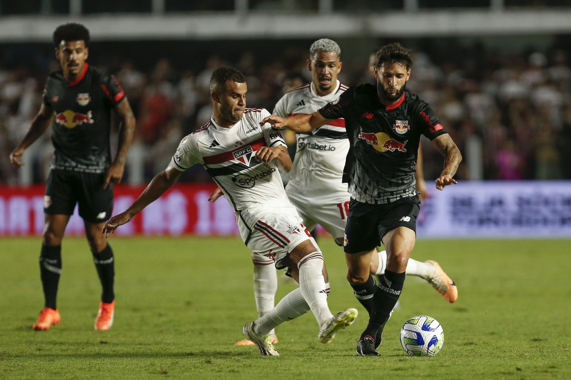 Sao Paulo v Red Bull Bragantino - Brasileirao 2023