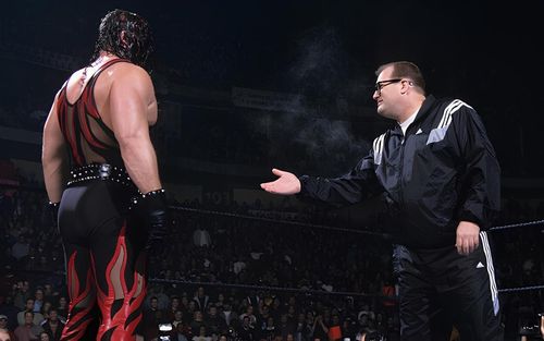 Drew Carey was a surprise entrant in the 2001 Royal Rumble (Credit: WWE.com)