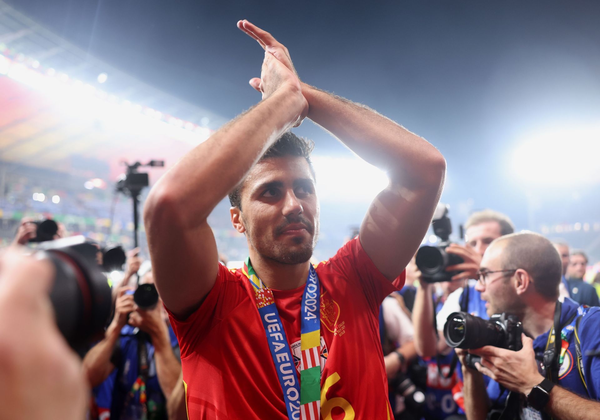 Rodri in Spain shirt