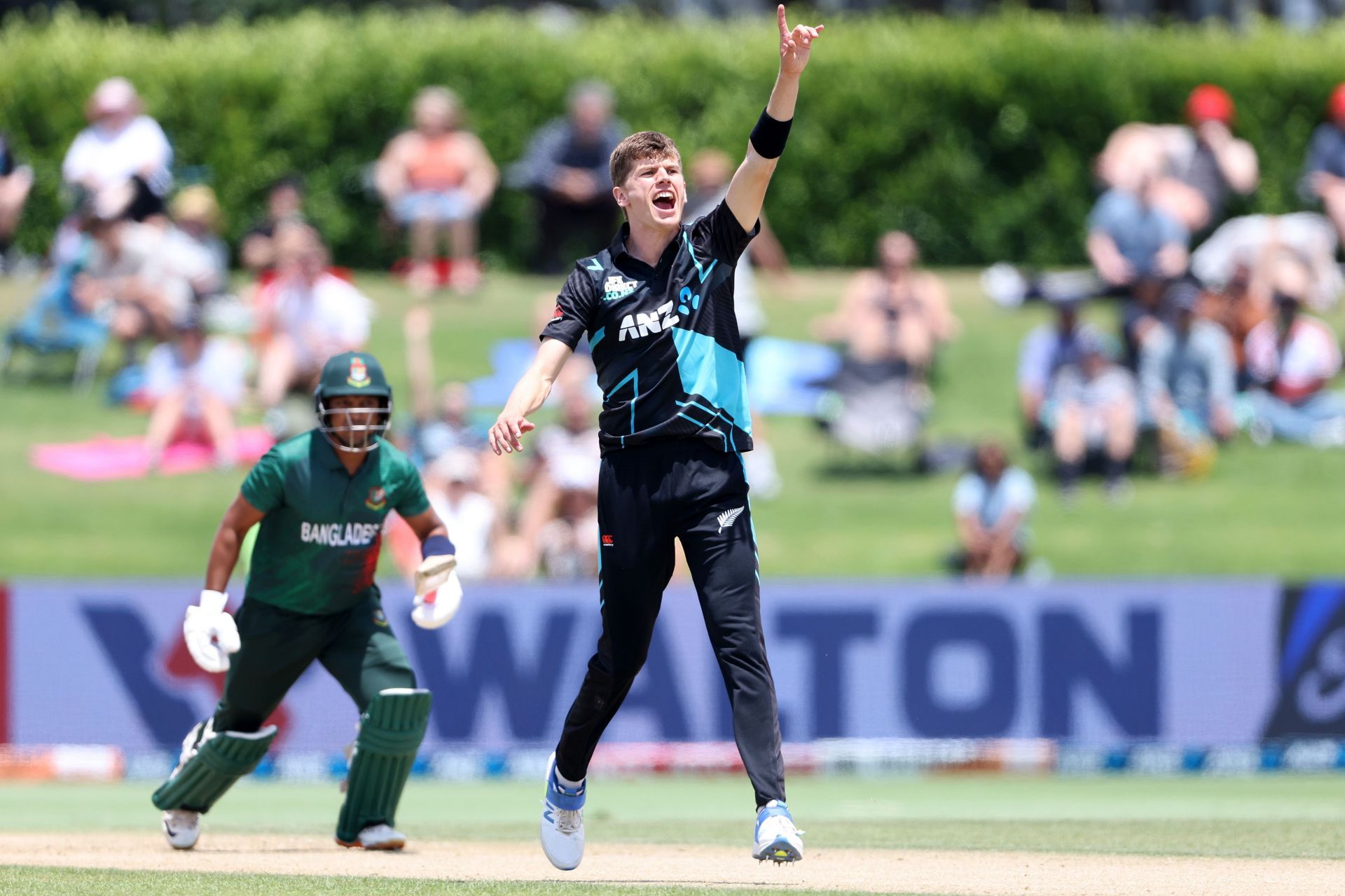 Ben Sears celebrates a wicket. (Credits: Getty)