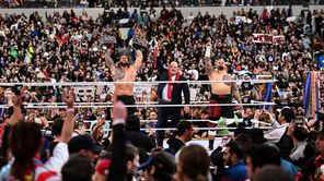 'मैं अभी भी आपका हेड ऑफ द टेबल हूं'- WWE में Roman Reigns की वापसी और प्रतिद्वंदी को लेकर दिग्गज ने किया बहुत बड़ा दावा