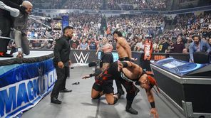 ब्लडलाइन द्वारा किए गए हमले के कारण रैंडी ऑर्टन के हाथ से निकला WWE Summerslam में इतिहास रचने का मौका, नहीं निकल पाएंगे द अंडरटेकर से आगे?